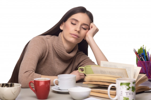 睡眠不足がもたらす影響とは？
